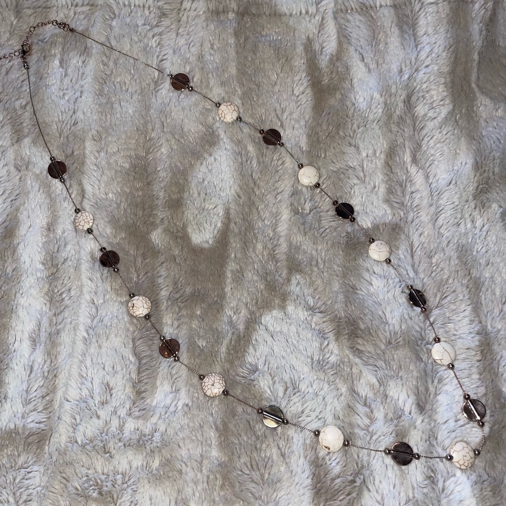 Premier Designs Elegant White and Rose Gold Necklace